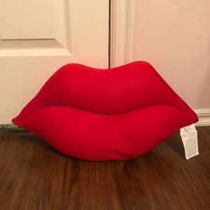 big lips pillow